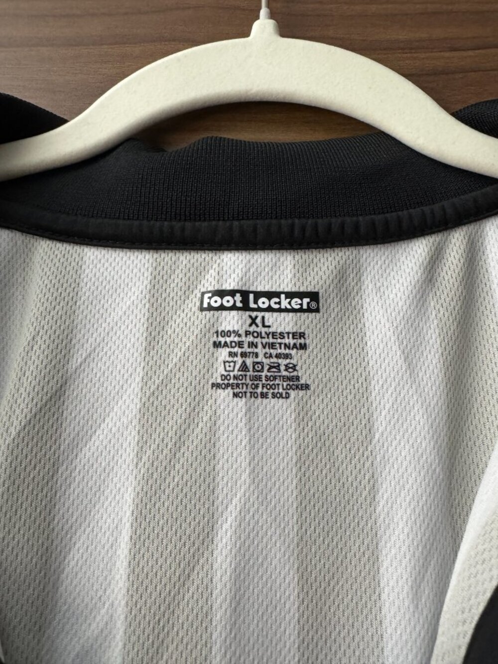 Foot Locker Employee Referee Stripe Uniform Polo Shirt XL - Picture 3 of 5